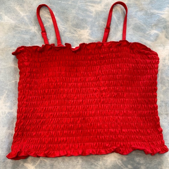 Urban Heritage Red Crop Top ❤️🤗 - Picture 1 of 2